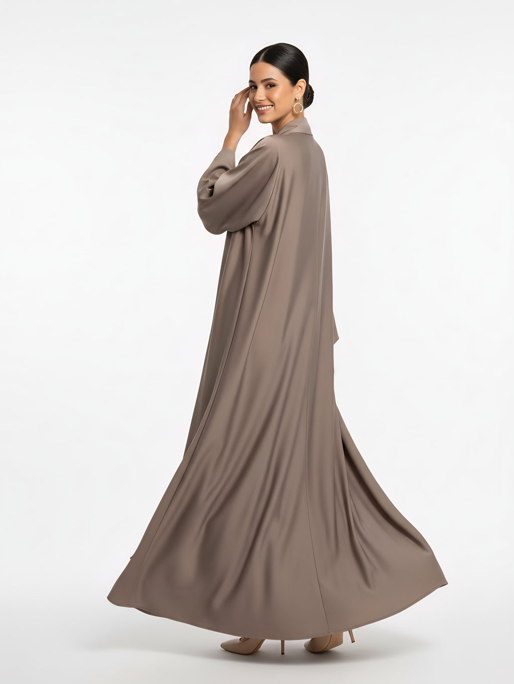 Taupe Chiffon Abaya – Elegant Closed Abaya with Pockets