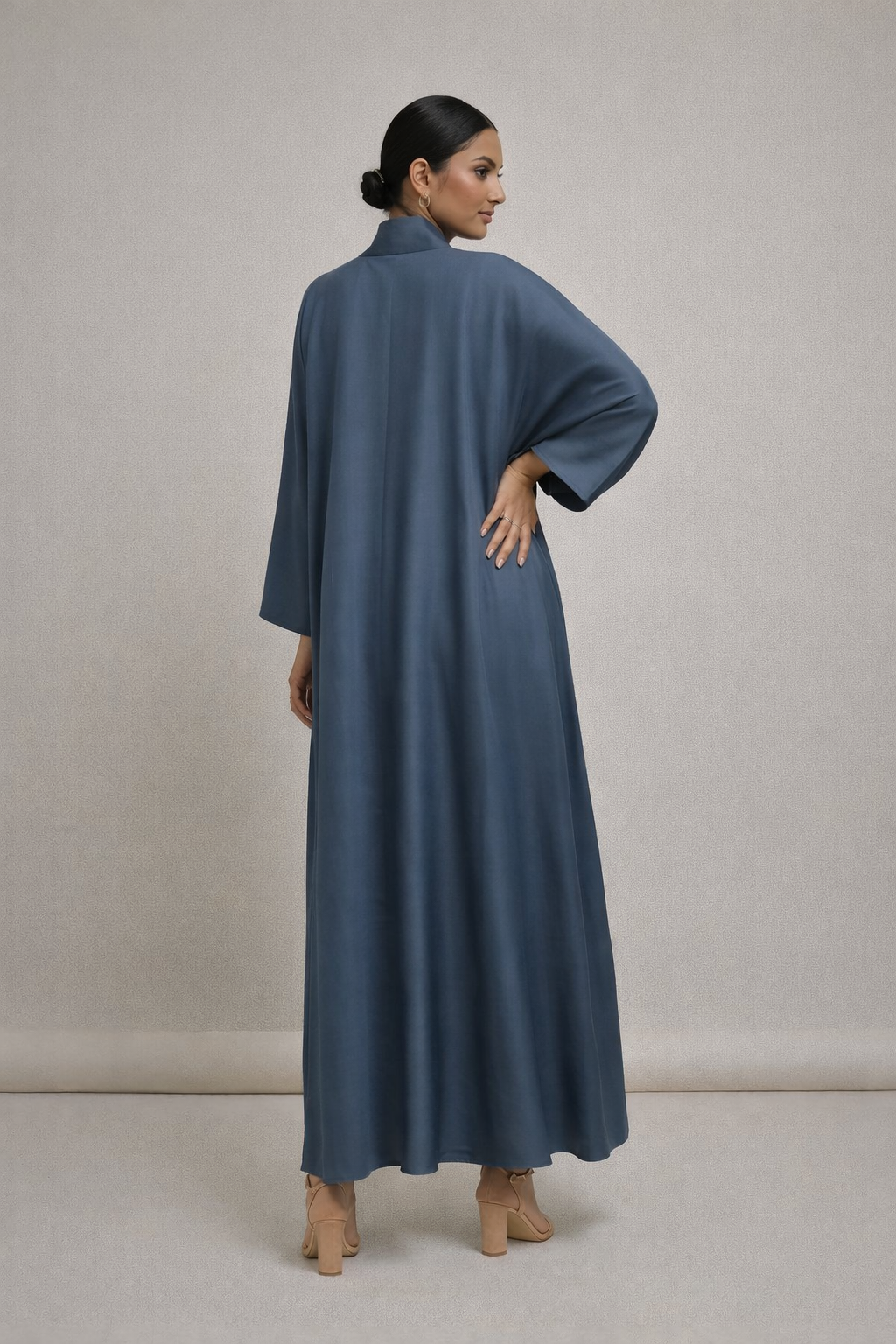 Navy Blue Chiffon Abaya – Elegant Closed Abaya with Pockets