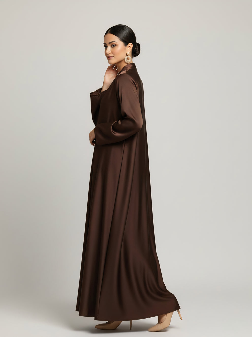 Brown Chiffon Abaya – Elegant Closed Abaya with Pockets